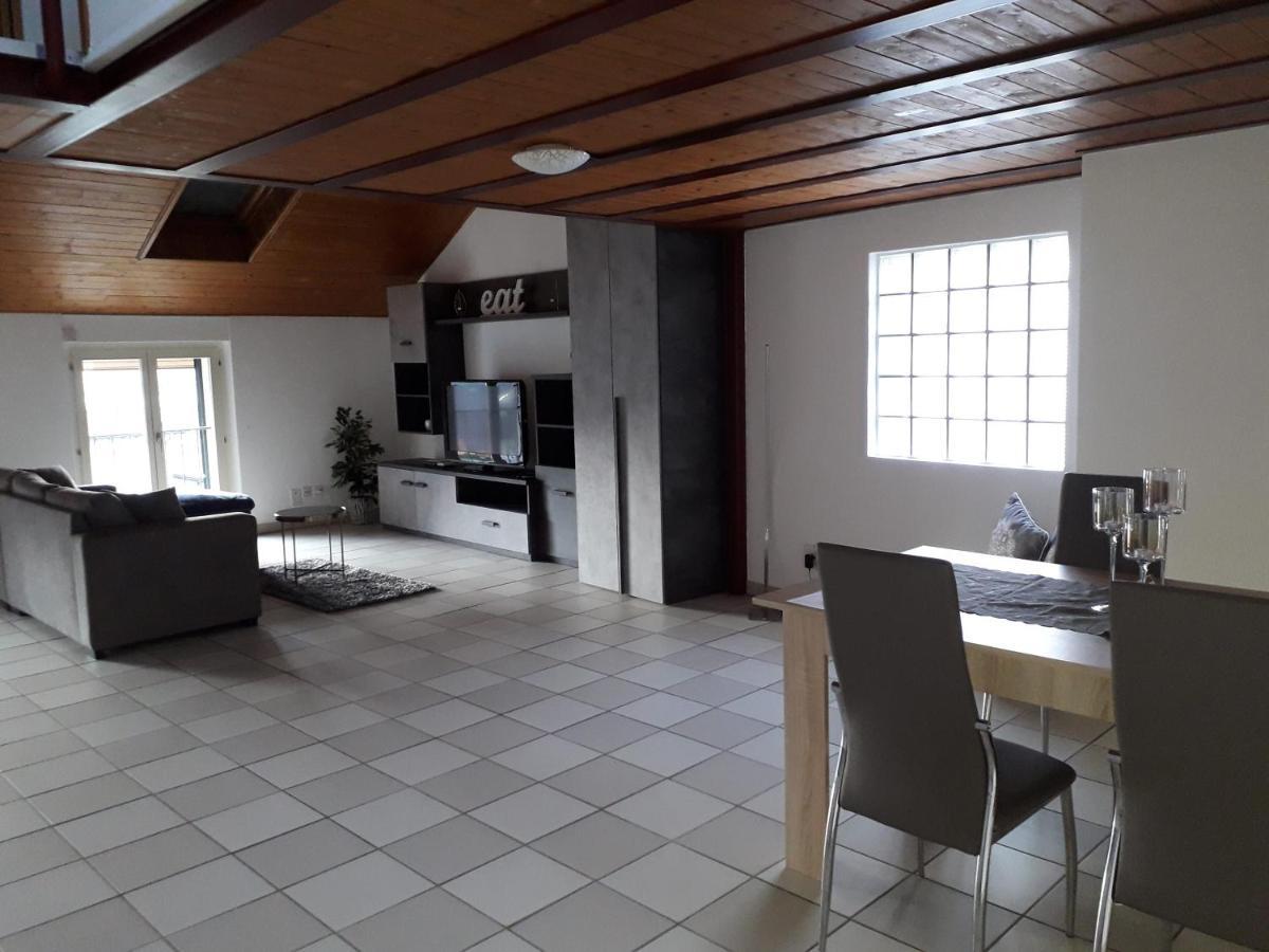 Holidays Homes Il Folletto Quartino Exterior foto